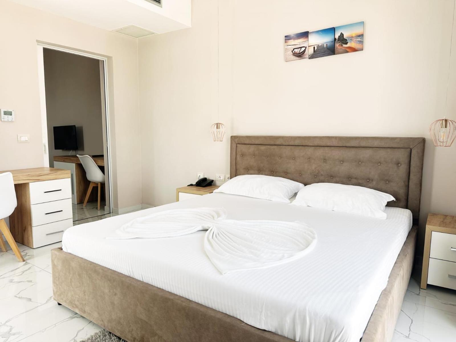 Hotel Ioni-An Ksamil Eksteriør billede